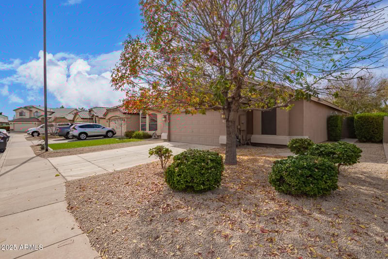 1148 Sierra St, Gilbert, AZ 85296