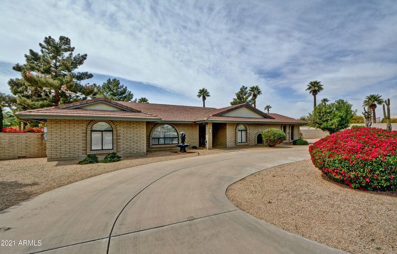 115 E Cercado Ln, Litchfield Park, AZ 85340