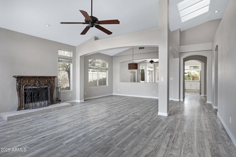 115 El Freda Rd, Tempe, AZ 85284