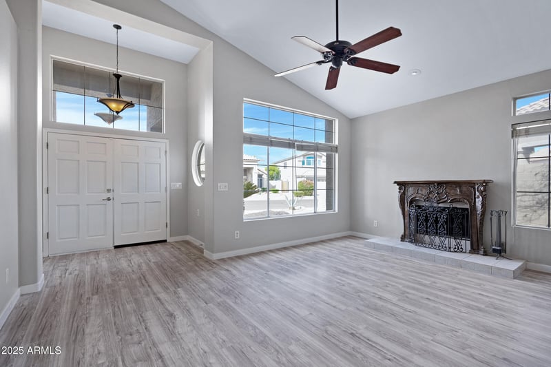 115 El Freda Rd, Tempe, AZ 85284