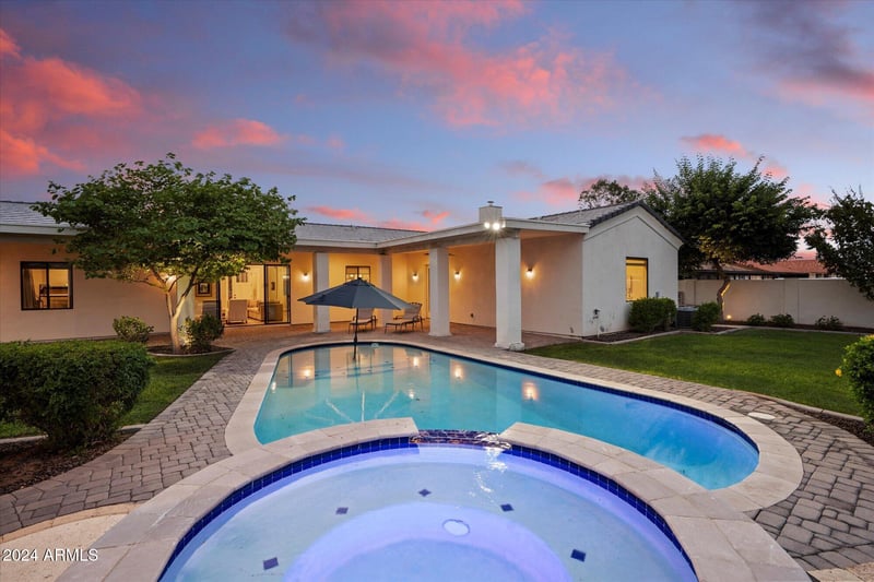 115 Galaxy Dr, Chandler, AZ 85226