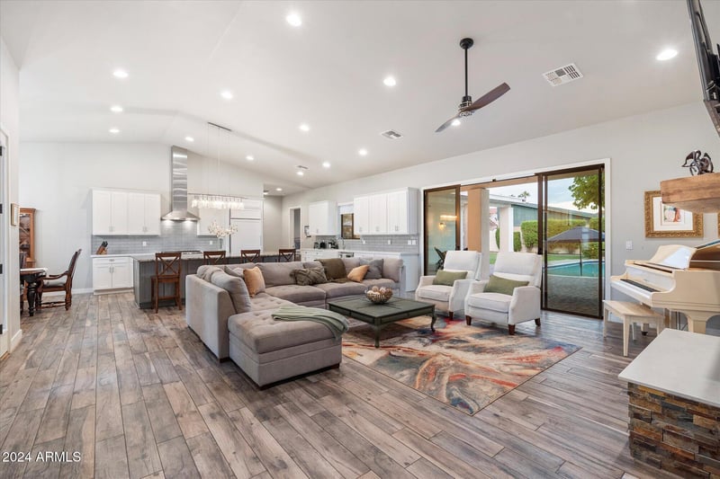 115 Galaxy Dr, Chandler, AZ 85226