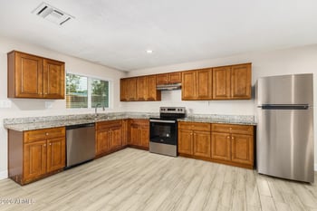 115 33rd Ave, Phoenix, AZ 85009