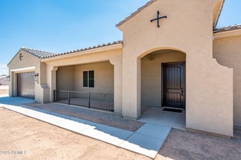 115 Santa Cruz Dr, Phoenix, AZ 85085