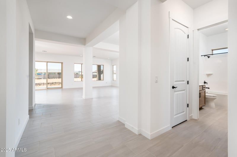 115 Santa Cruz Dr, Phoenix, AZ 85085