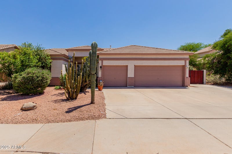 115 Spur Ave, Gilbert, AZ 85296