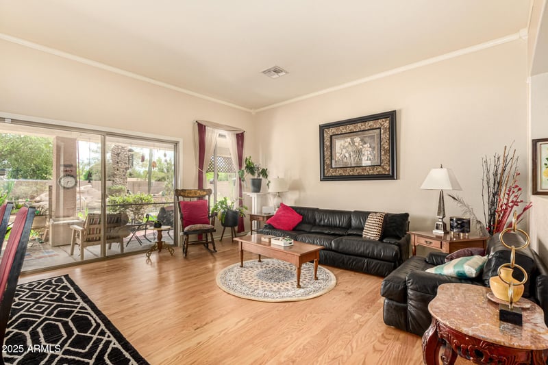 115 Spur Ave, Gilbert, AZ 85296