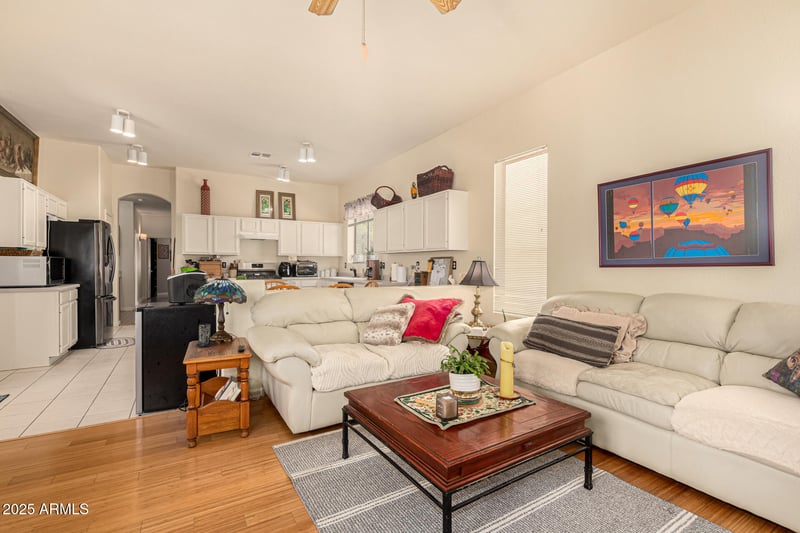 115 Spur Ave, Gilbert, AZ 85296