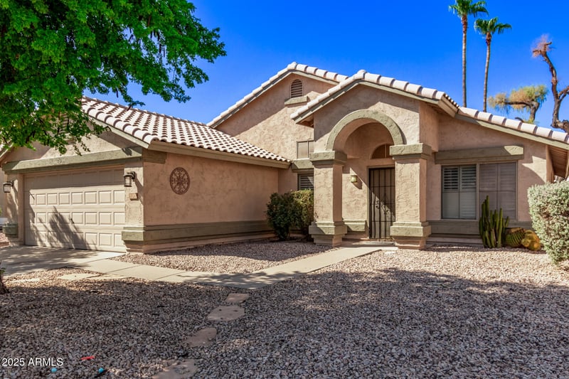 1150 Goldfinch Way, Chandler, AZ 85286