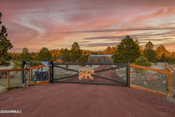 1150 Three Bears Loop --, Parks, AZ 86018