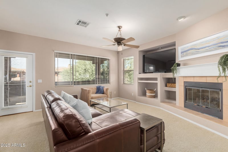 11500 Cochise Dr #2011, Scottsdale, AZ 85259