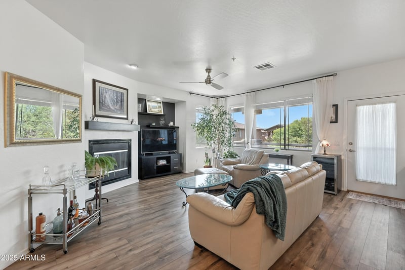 11500 Cochise Dr #2070, Scottsdale, AZ 85259