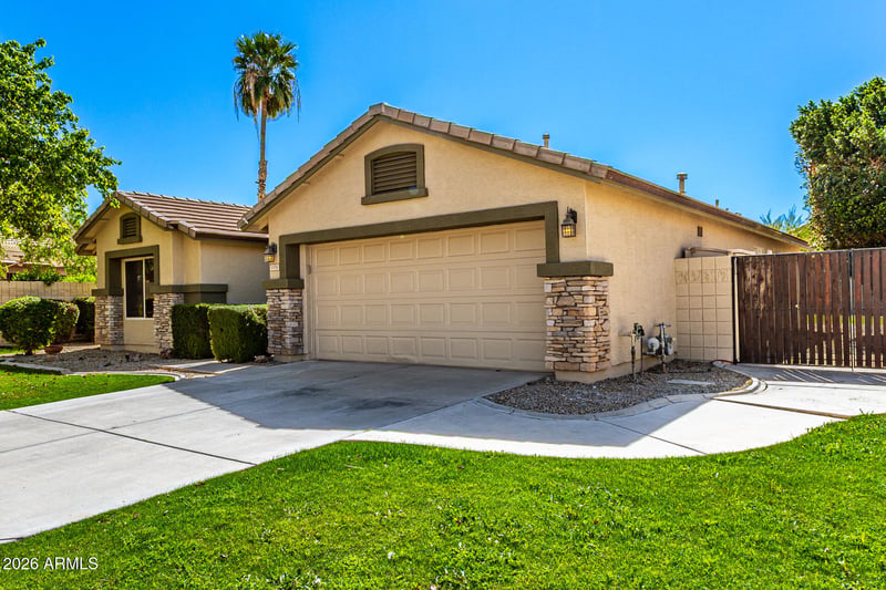 1151 Pony Ln, Gilbert, AZ 85295