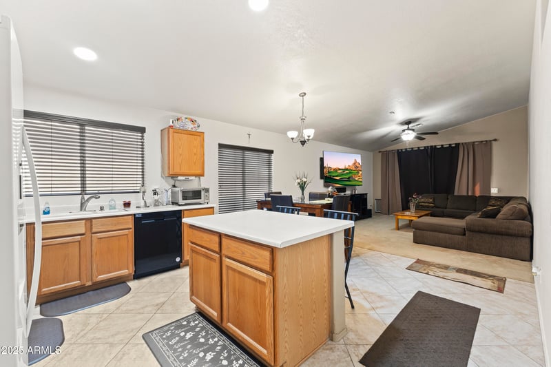 1151 Jackson St, Chandler, AZ 85225
