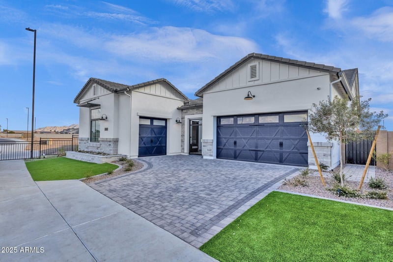 1151 Peach Tree Dr, Chandler, AZ 85249