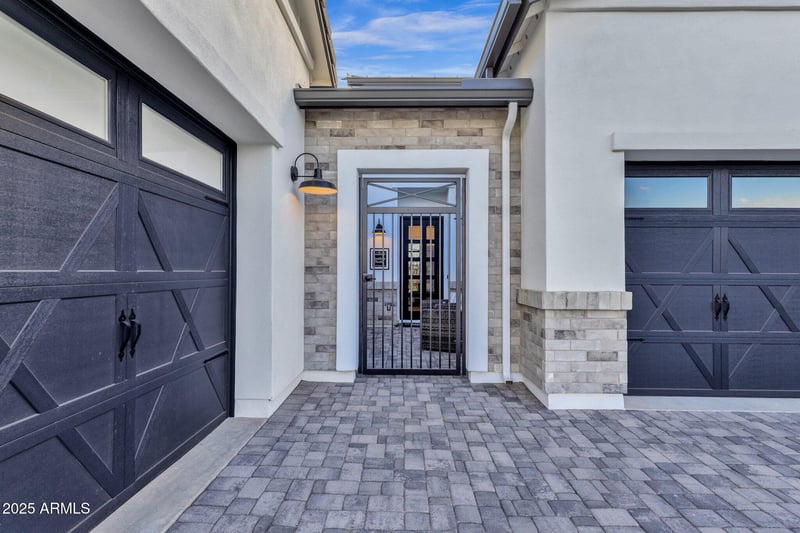 1151 Peach Tree Dr, Chandler, AZ 85249
