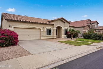 1151 Sandstone St, Gilbert, AZ 85296