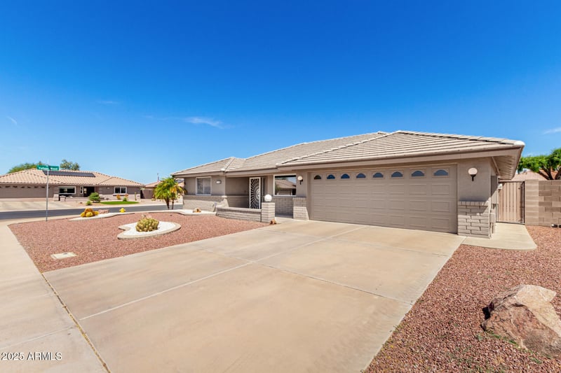 11510 Lomita Ave, Mesa, AZ 85209