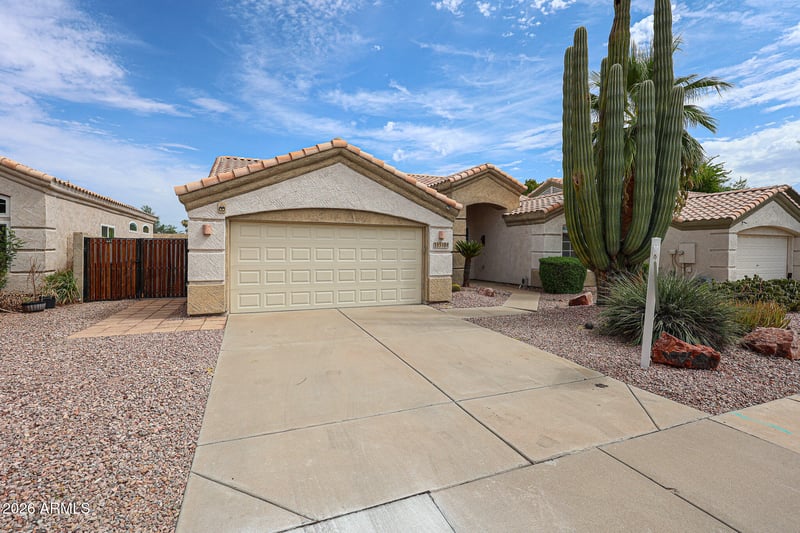 11518 W Palm Brook Dr, Avondale, AZ 85392