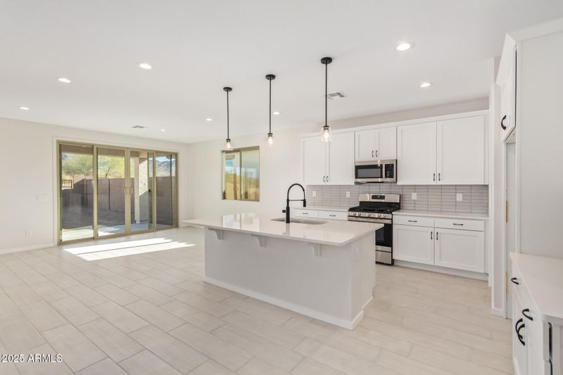 11519 S 50th Ave, Laveen, AZ 85339