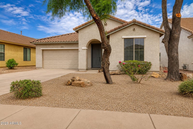 1152 W Desert Hollow Dr, San Tan Valley, AZ 85143