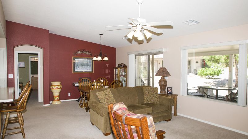 11526 E Lindner Ave E, Mesa, AZ 85209