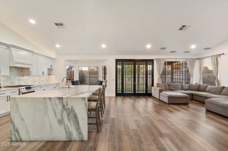 11526 Palm Brook Dr, Avondale, AZ 85392