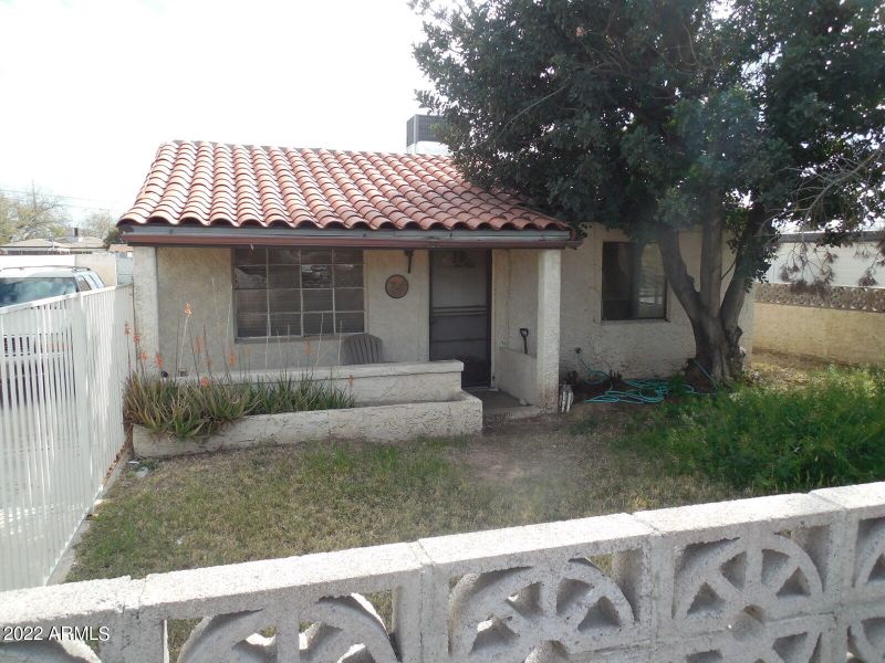 1153 E Hatcher Rd, Phoenix, AZ 85020