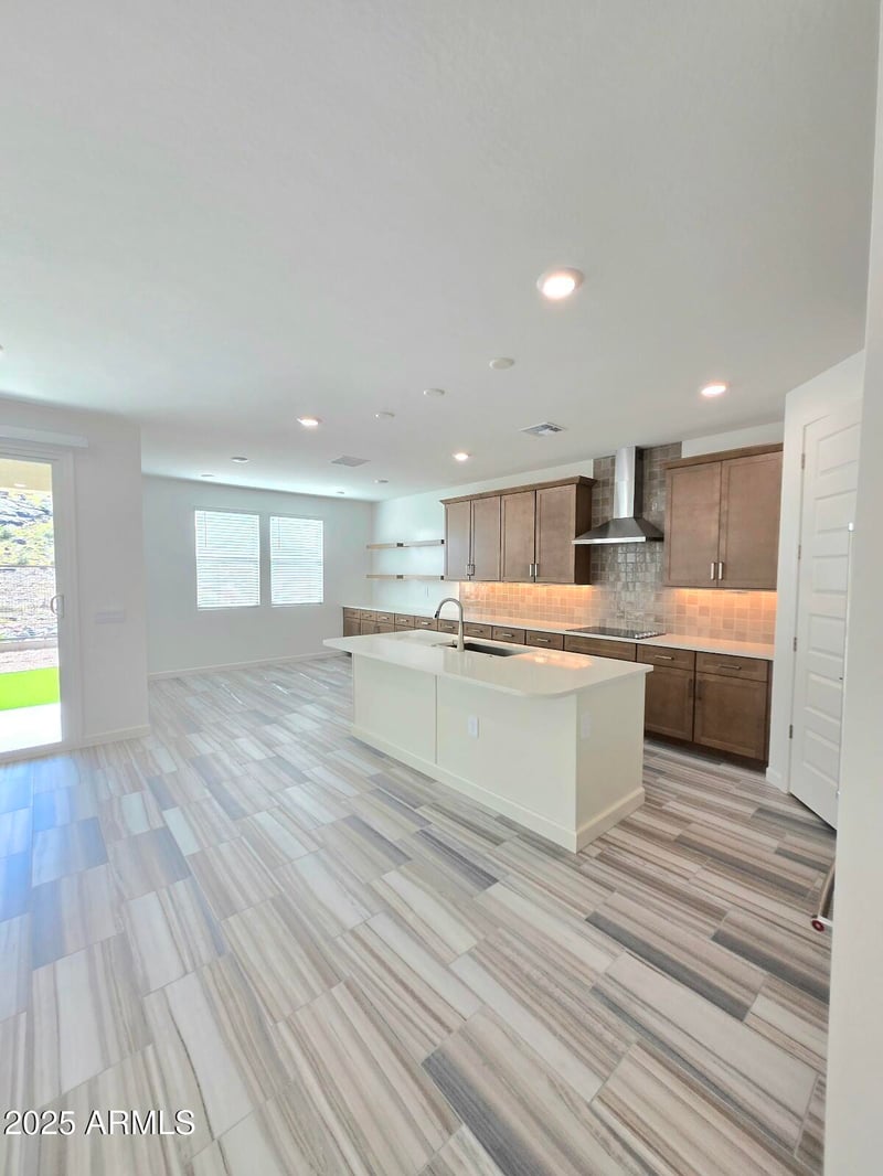 1153 Kachina Trl, Phoenix, AZ 85042