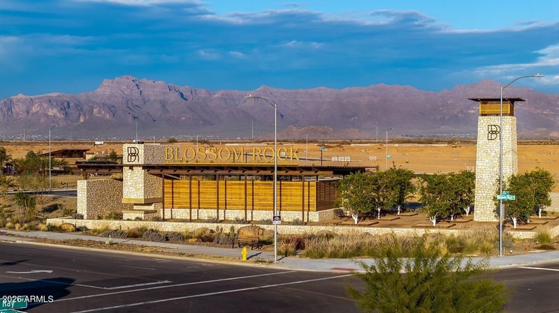 1153 Golden Ore Ps, Apache Junction, AZ 85120