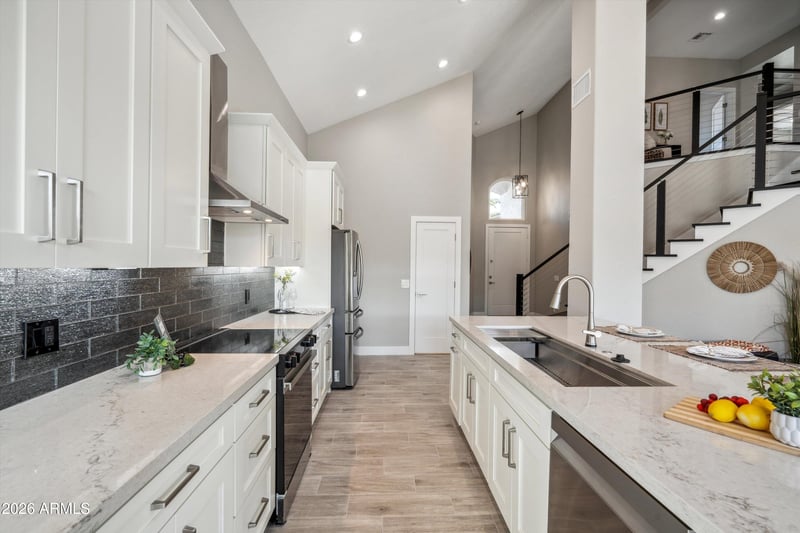 11537 W Laurelwood Ln, Avondale, AZ 85392