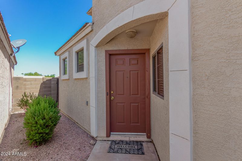 1154 S Boulder St #B, Gilbert, AZ 85296