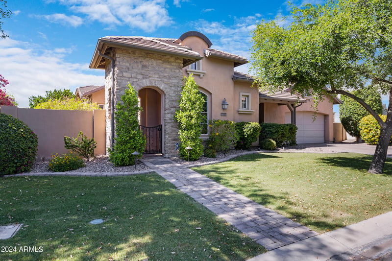 1154 W Coconino Dr, Chandler, AZ 85248