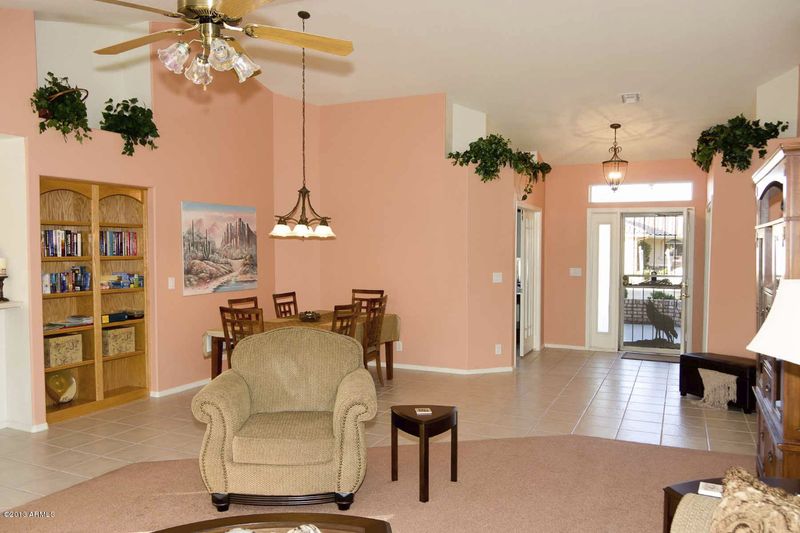 11541 E Lakeview Ave, Mesa, AZ 85209