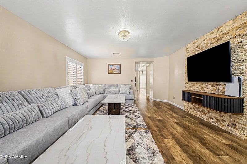 11541 W Beck Dr, Youngtown, AZ 85363