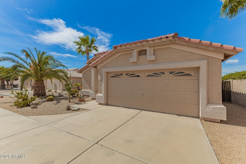 11544 W Bobcat Ct, Surprise, AZ 85378