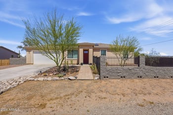 11546 4th Ave, Apache Junction, AZ 85120