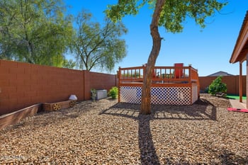 1155 Vernoa St, San Tan Valley, AZ 85140