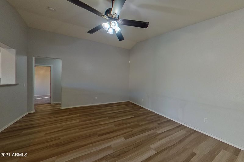 11558 W Schleifer Dr, Youngtown, AZ 85363