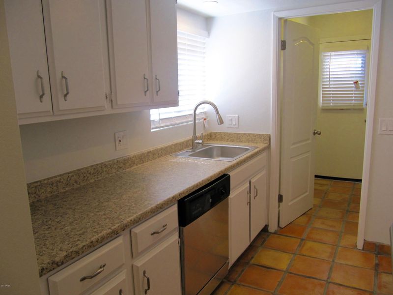 1156 E Cochise Dr, Phoenix, AZ 85020