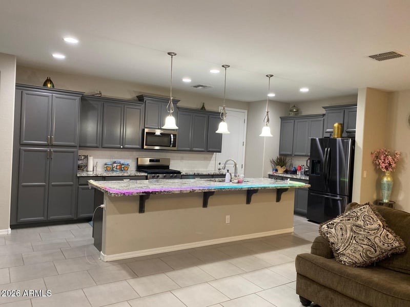 11562 W Levi Dr, Avondale, AZ 85323