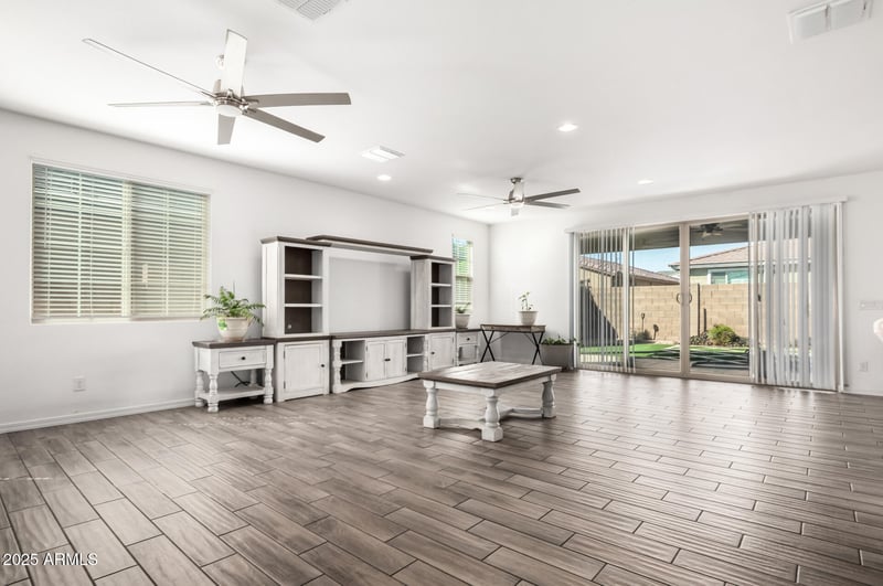 11574 Levi Dr, Avondale, AZ 85323