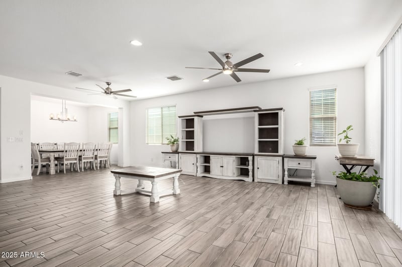 11574 Levi Dr, Avondale, AZ 85323