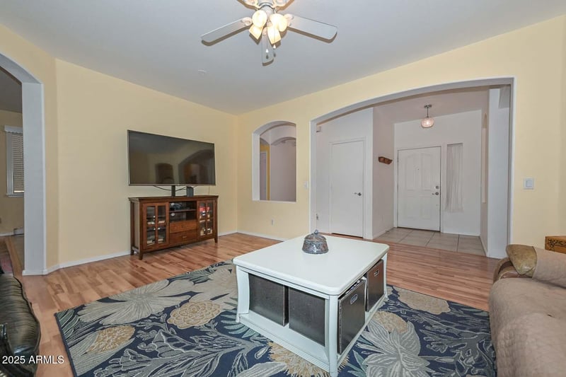 11580 86th Ln, Peoria, AZ 85345