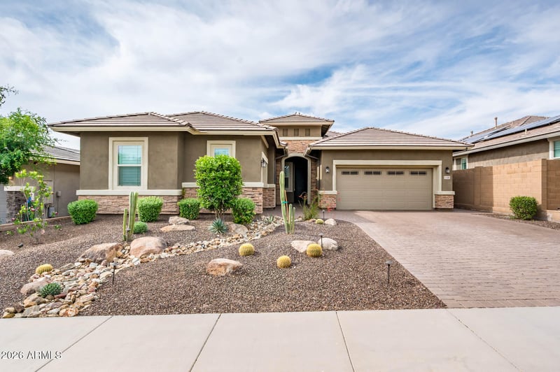 11581 W Red Hawk Dr, Peoria, AZ 85383