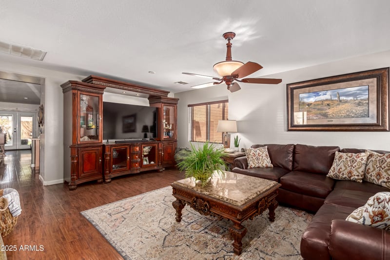 11588 Lee Ln, Youngtown, AZ 85363