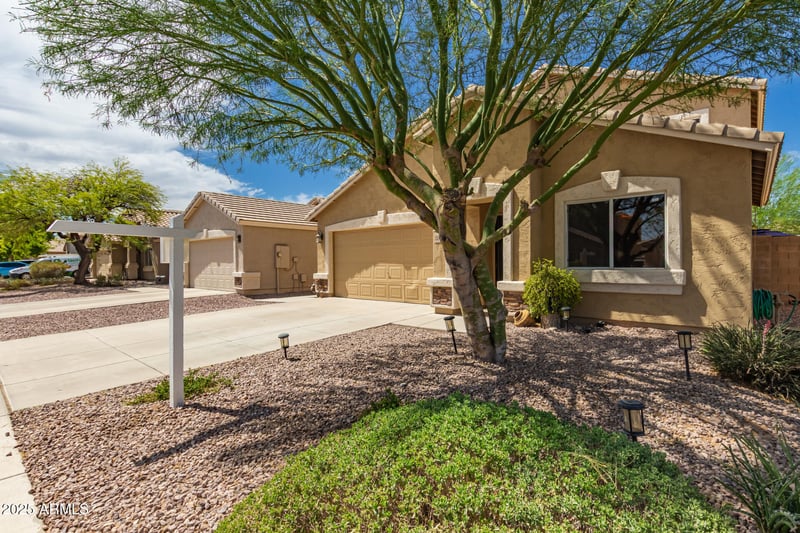 11588 Lee Ln, Youngtown, AZ 85363