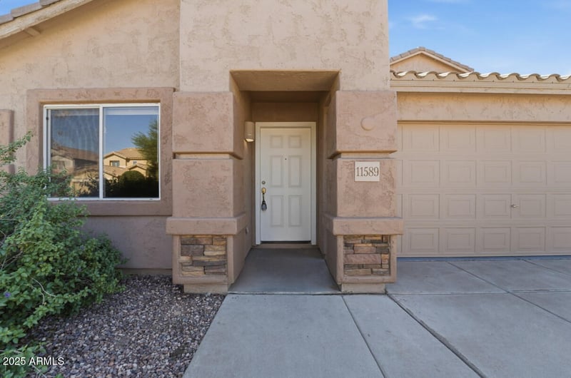 11589 W Lee Ln, Youngtown, AZ 85363