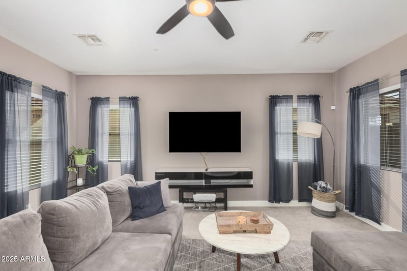 11594 Mountain View Dr, Avondale, AZ 85323
