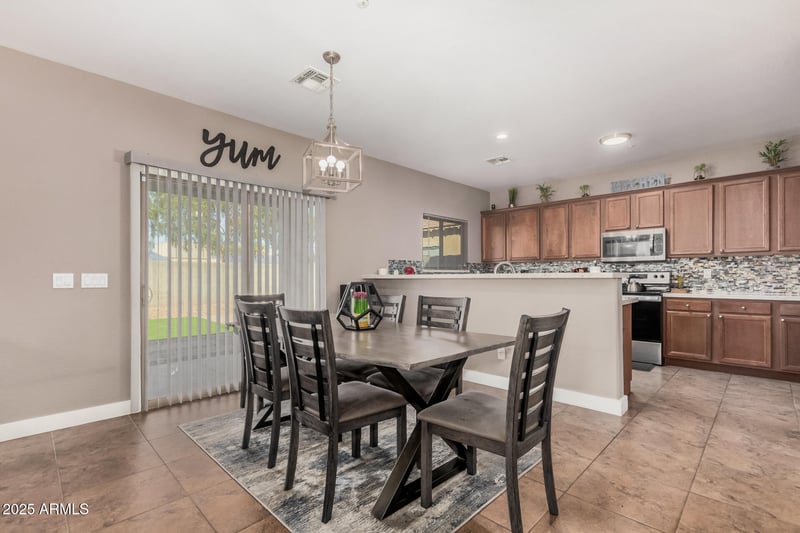 11594 Mountain View Dr, Avondale, AZ 85323